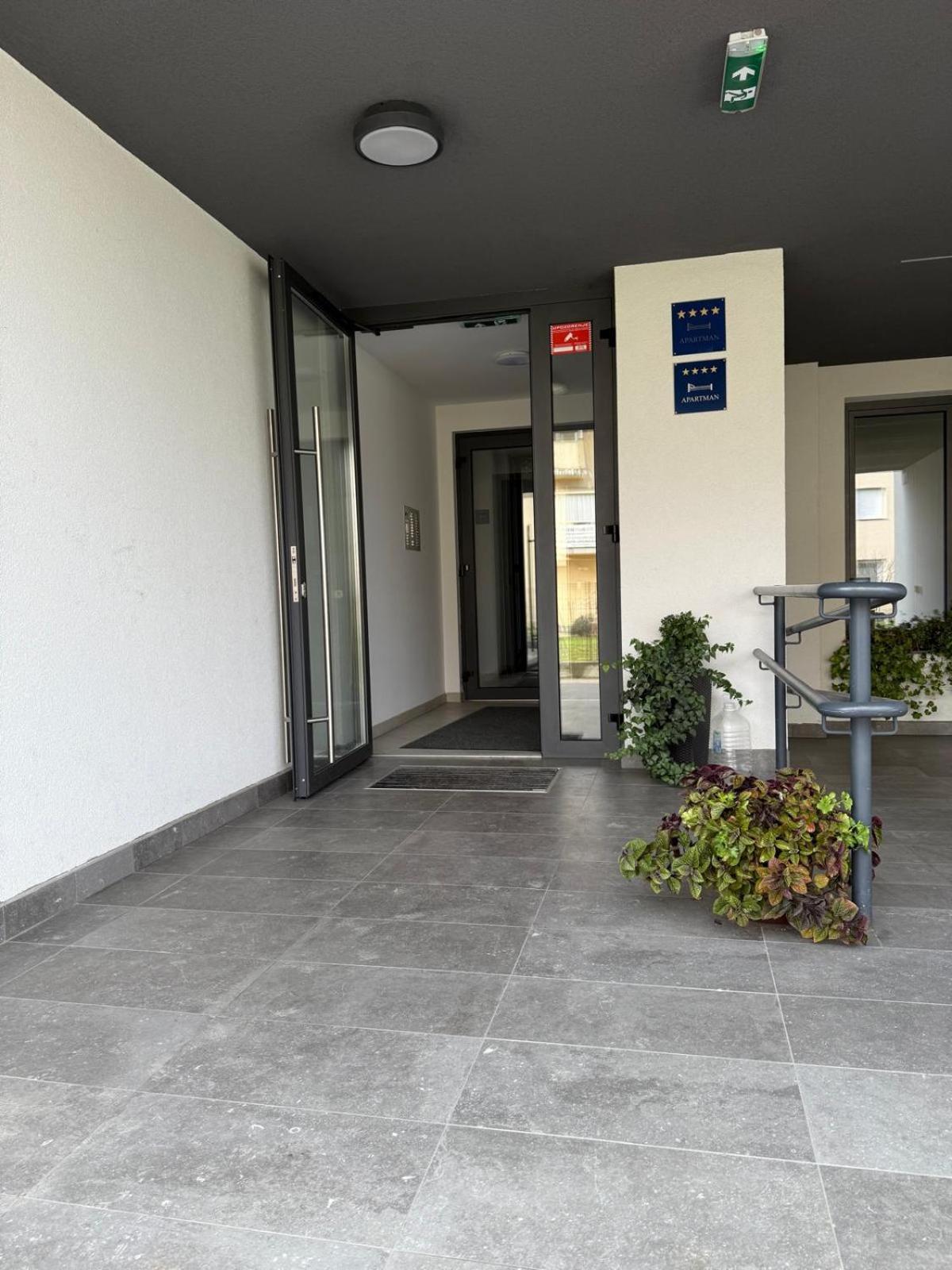 Fiolica Apartment Zapresic Luaran gambar