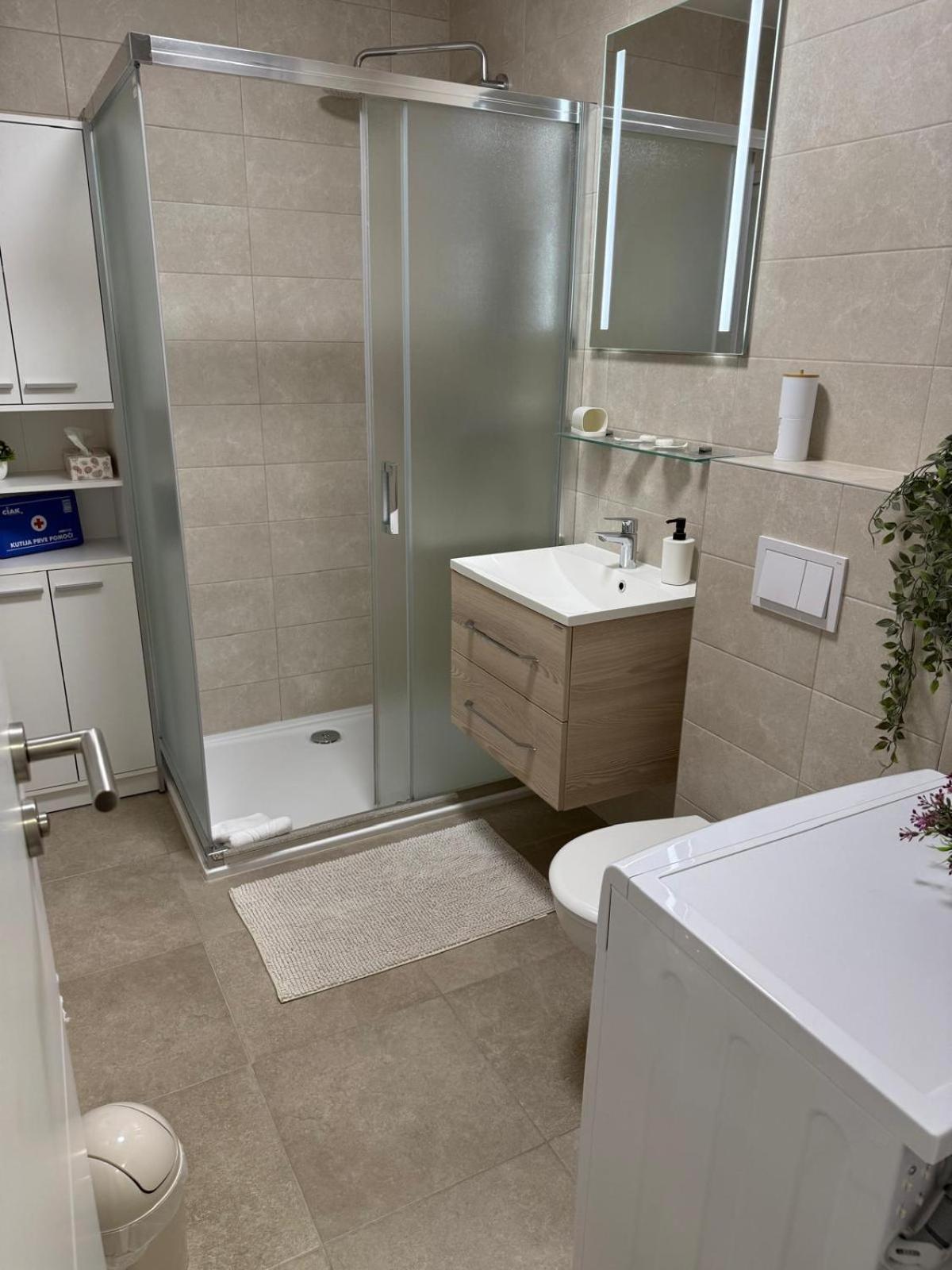 Fiolica Apartment Zapresic Luaran gambar